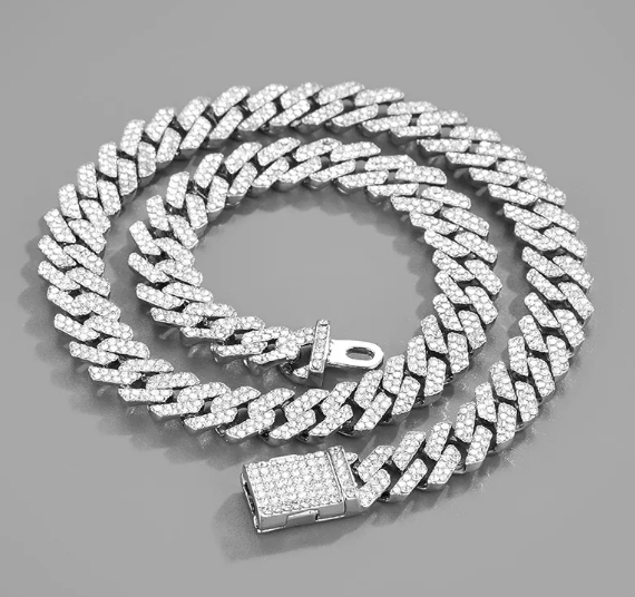 Chunky silver-toned necklace with sparkling stones, showcasing a luxurious design by PureAura.